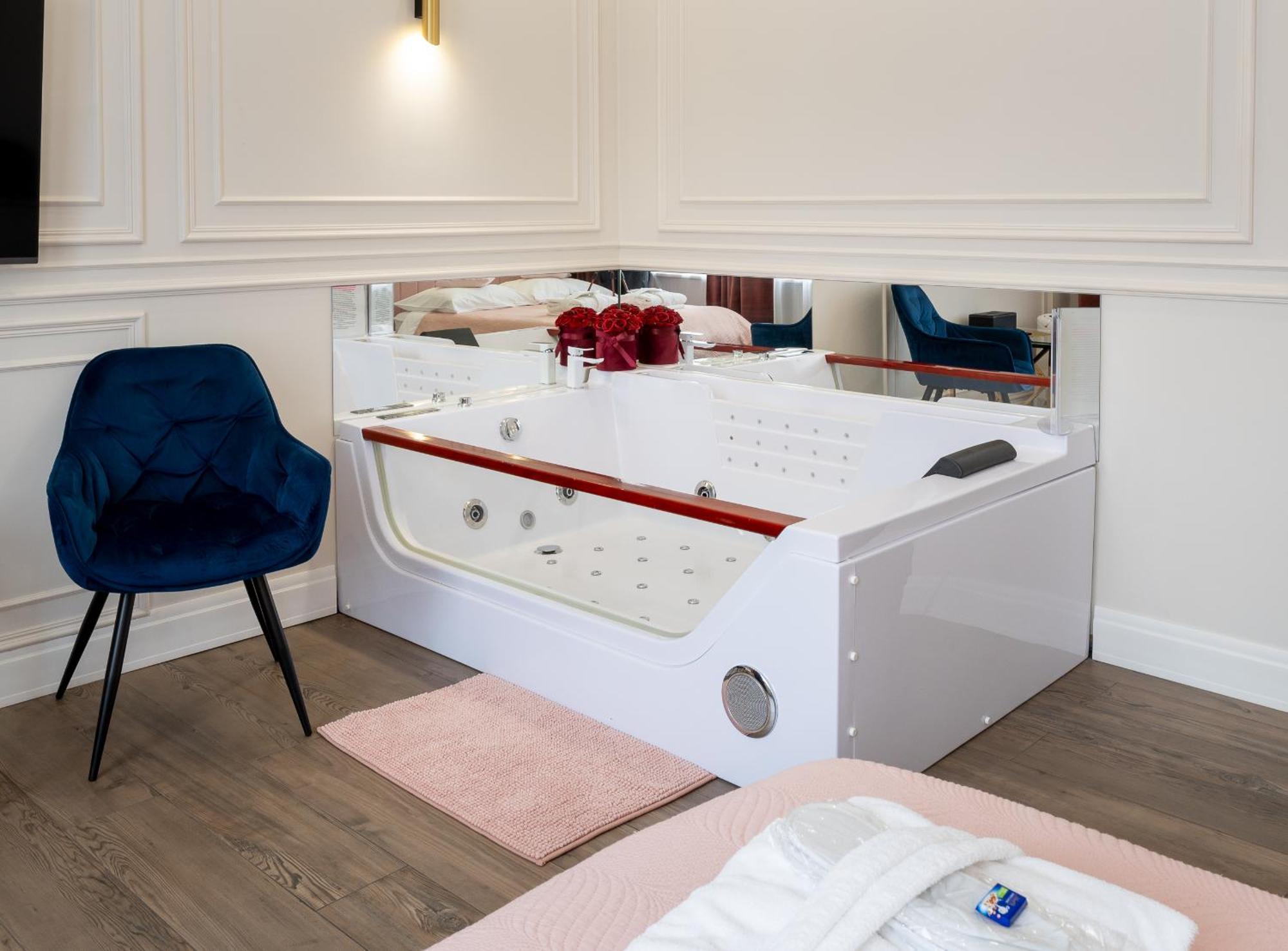 Apartament Glamour Prywatne Jacuzzi Starowislna Krakkó Kültér fotó