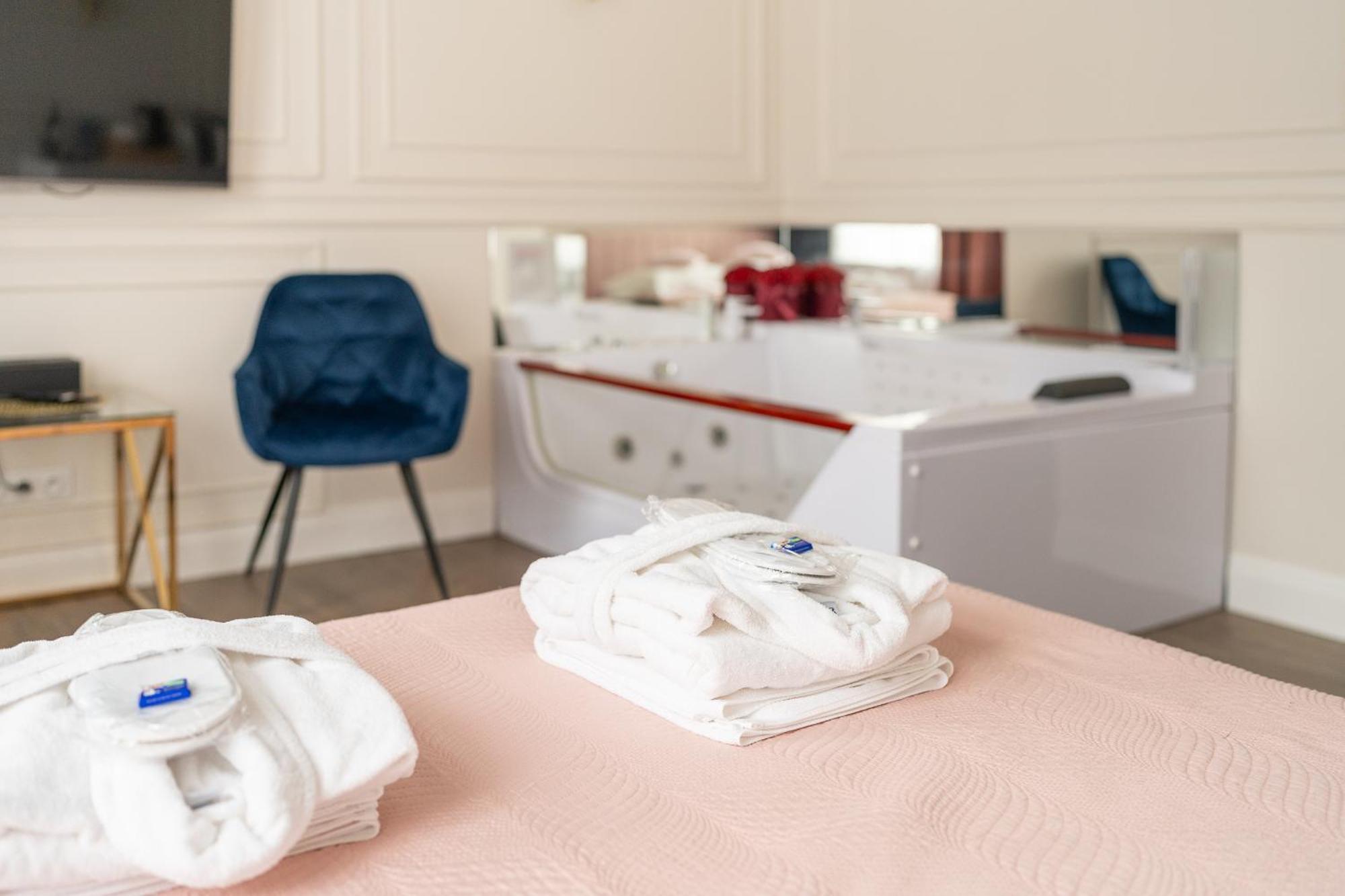Apartament Glamour Prywatne Jacuzzi Starowislna Krakkó Kültér fotó