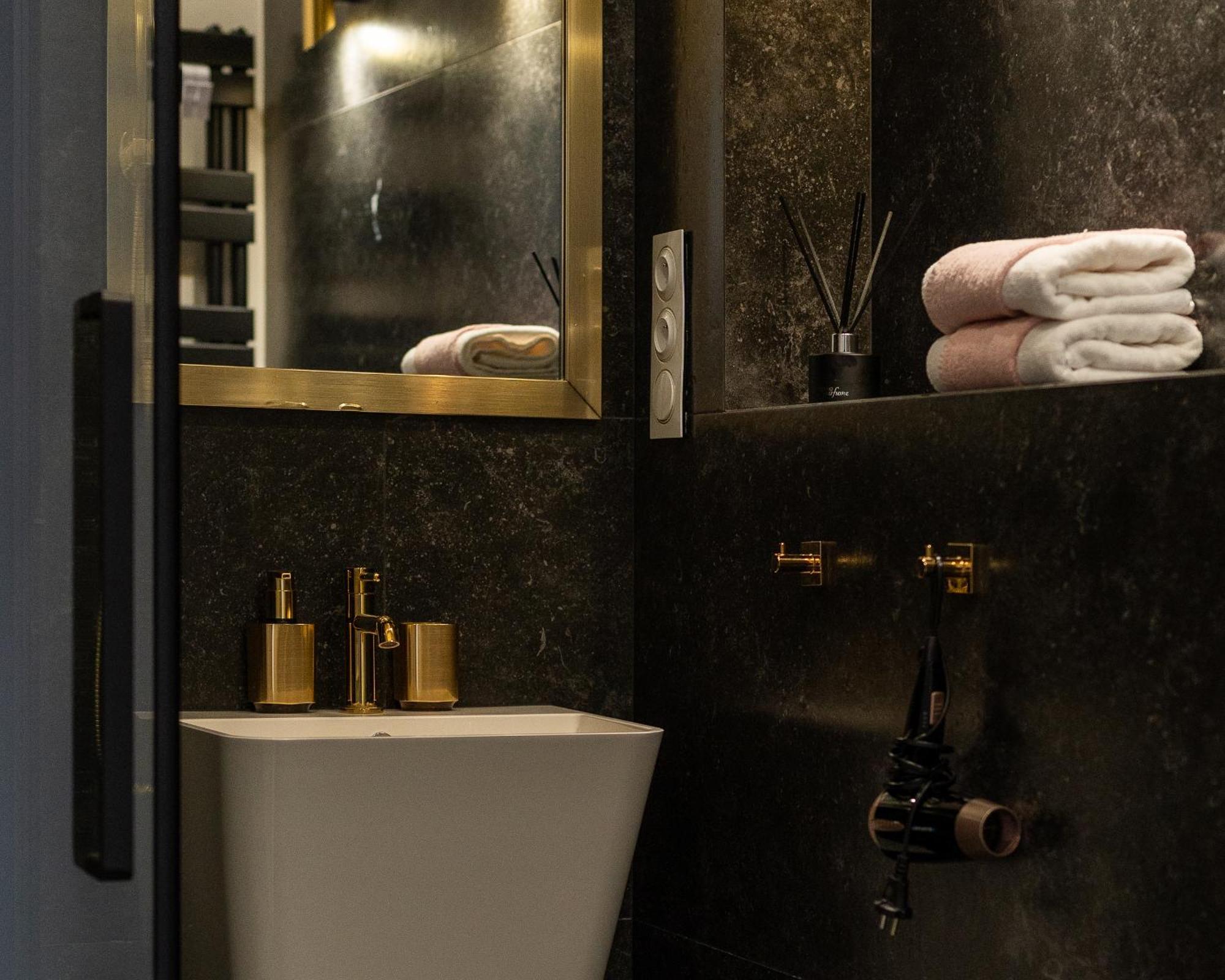 Apartament Glamour Prywatne Jacuzzi Starowislna Krakkó Kültér fotó